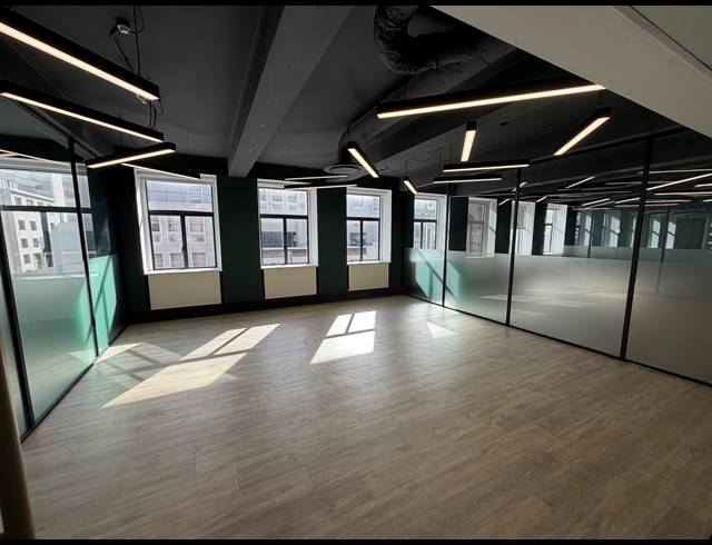 168M² BUILDING TO LET IN CAPE TOWN CITY CENTRE